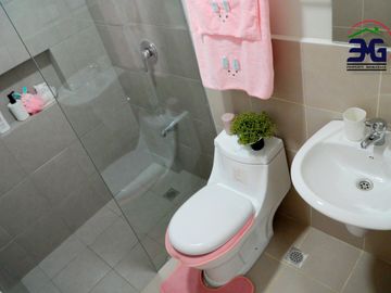 4 Bedroom Medium Sized Home in Hausland Subic Along the National Road