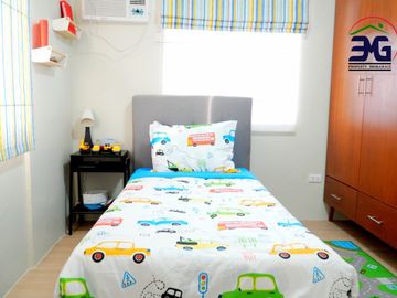 4 Bedroom Medium Sized Home in Hausland Subic Along the National Road
