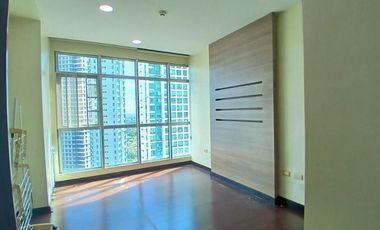 🌆 Experience Prime Living at Crescent Park Residences, BGC! Spacious 3BR Condo with Golf Course View! Inquire Now! 🏞️🏙️