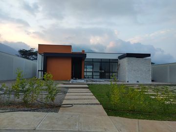 VENTA CASA RECTA COROZAL LOS PATIOS