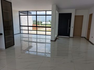 VENTA CASA RECTA COROZAL LOS PATIOS