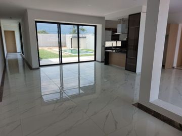 VENTA CASA RECTA COROZAL LOS PATIOS