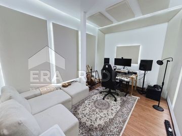 3. Rumah Modern Minimalis Siap Huni di Kebayoran Harmony