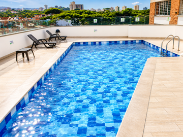 ¡SE ARRIENDA APARTAMENTO AMOBLADO EN CONDOMINIO LE PARC – FLORIDABLANCA!

Disfruta de un apartamento