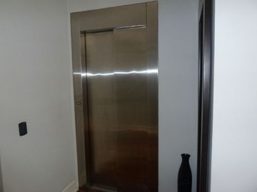 Impecable residencia en La Planicie
