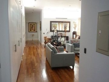 Impecable residencia en La Planicie