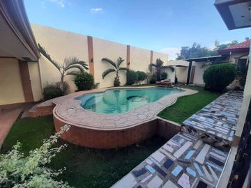 Rush Sale House and Lot with Swimming Pool in Valencia, Negros Oriental