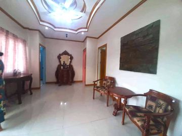 Rush Sale House and Lot with Swimming Pool in Valencia, Negros Oriental