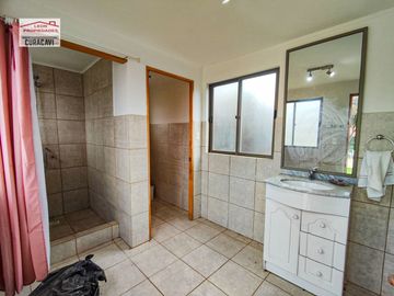 🏠León Propiedades vende o arrienda hermosa casa en sector Los Naranjos , Curacavi🏠