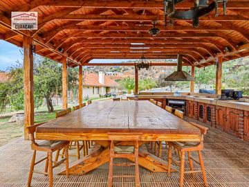 🏠León Propiedades vende o arrienda hermosa casa en sector Los Naranjos , Curacavi🏠