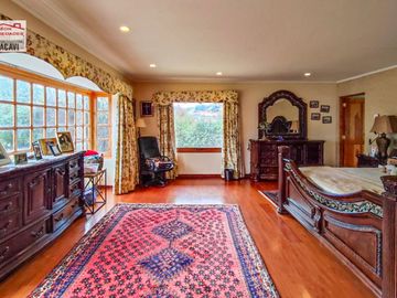 🏠León Propiedades vende o arrienda hermosa casa en sector Los Naranjos , Curacavi🏠