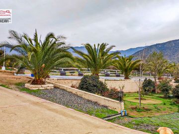 🏠León Propiedades vende o arrienda hermosa casa en sector Los Naranjos , Curacavi🏠