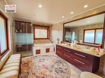 🏠León Propiedades vende o arrienda hermosa casa en sector Los Naranjos , Curacavi🏠