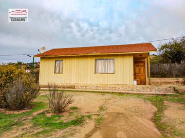 🏠León Propiedades vende o arrienda hermosa casa en sector Los Naranjos , Curacavi🏠