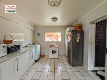 🏠León Propiedades vende o arrienda hermosa casa en sector Los Naranjos , Curacavi🏠