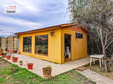 🏠León Propiedades vende o arrienda hermosa casa en sector Los Naranjos , Curacavi🏠