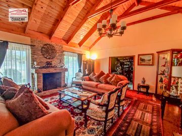 🏠León Propiedades vende o arrienda hermosa casa en sector Los Naranjos , Curacavi🏠