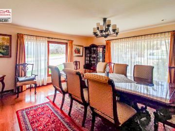 🏠León Propiedades vende o arrienda hermosa casa en sector Los Naranjos , Curacavi🏠