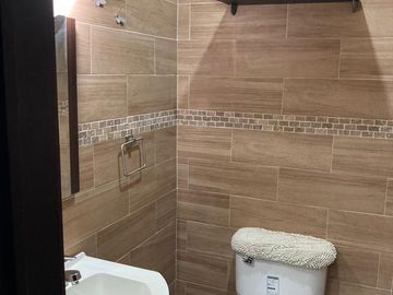 CASA EN VENTA EN RESIDENCIAL LOS LAURELES.