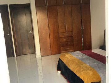 CASA EN VENTA EN RESIDENCIAL LOS LAURELES.