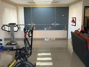 CASA EN VENTA EN RESIDENCIAL LOS LAURELES.