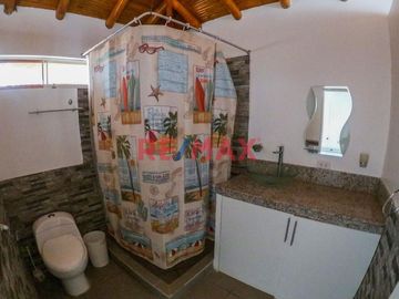 Hermosa Casa De Playa En Venta, Zorritos , Tumbes, Peru