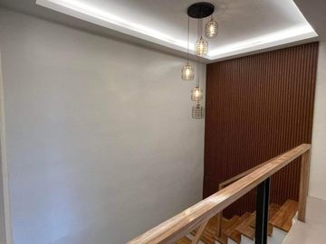 120sqm House and lot For sale (Ready For Occupancy)  with 6 Bedrooms 2 Garage in Greenwoods Pasig City (PH2820)