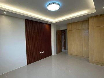 120sqm House and lot For sale (Ready For Occupancy)  with 6 Bedrooms 2 Garage in Greenwoods Pasig City (PH2820)