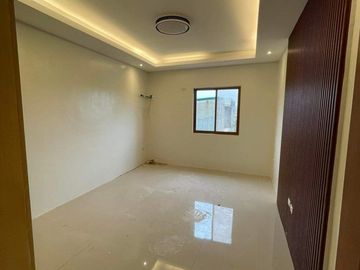 120sqm House and lot For sale (Ready For Occupancy)  with 6 Bedrooms 2 Garage in Greenwoods Pasig City (PH2820)