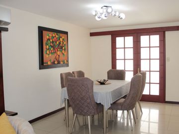 Vendo amplia y hermosa propiedad esquinera Urbanizacion Terranostra Gerona km 13.5 de via a la costa