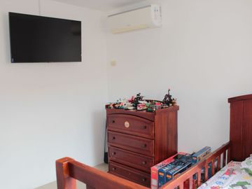 Vendo amplia y hermosa propiedad esquinera Urbanizacion Terranostra Gerona km 13.5 de via a la costa