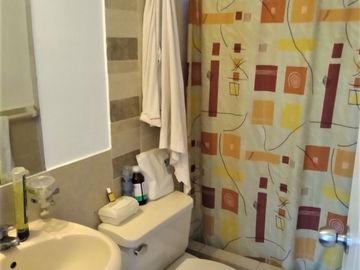 SURCO VENTA DEPARTAMENTO 1ER PISO SEMI-AMOBLADO 3 DORM 3 BAÑOS A/SERVICIO + COCHERA US $ 119,000