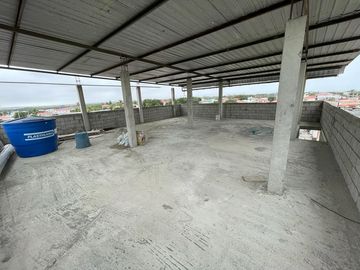 En venta casa rentera de 3 pisos en Urbanizacion via Data Posorja PLAYAS