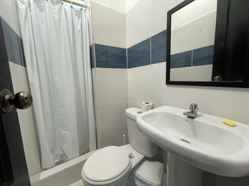 En venta casa rentera de 3 pisos en Urbanizacion via Data Posorja PLAYAS