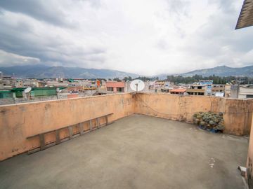 QUITUMBE QUICENTRO SUR CASA RENTERA DE VENTA 5 DEPARTAMENTOS