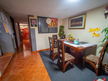 QUITUMBE QUICENTRO SUR CASA RENTERA DE VENTA 5 DEPARTAMENTOS