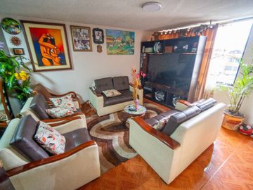 QUITUMBE QUICENTRO SUR CASA RENTERA DE VENTA 5 DEPARTAMENTOS