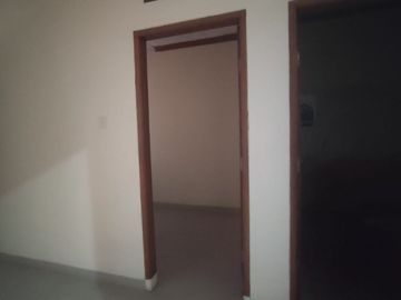 Rumah Masuk Komplek area Benhil, 700 meter ke Gatot Subroto