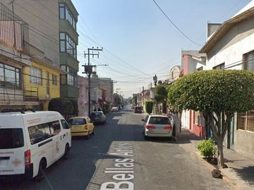 REMATE B. DE CASA EN METROPOLITANA 2A SECCION NEZAHUALCOYOTL.