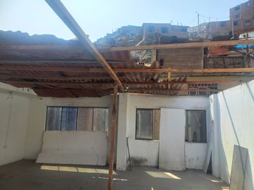 REMATO CASA EN SAN JUAN DE LURIGANCHO