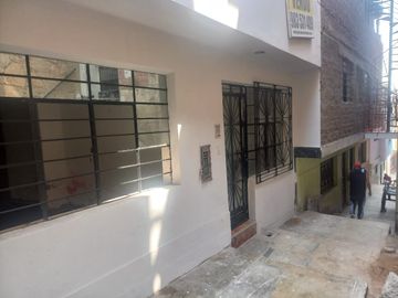 REMATO CASA EN SAN JUAN DE LURIGANCHO