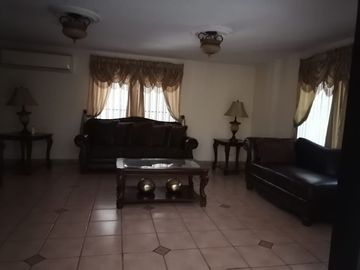AMPLIA CASA EN ESPERANZA SONORA