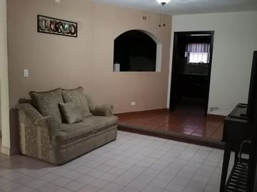 AMPLIA CASA EN ESPERANZA SONORA