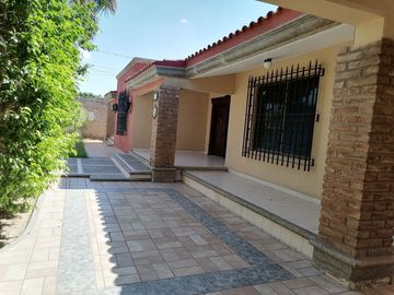AMPLIA CASA EN ESPERANZA SONORA