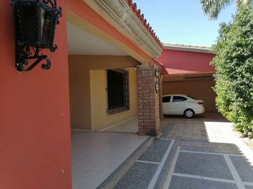 AMPLIA CASA EN ESPERANZA SONORA