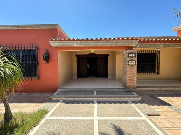 AMPLIA CASA EN ESPERANZA SONORA