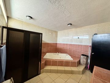 AMPLIA CASA EN ESPERANZA SONORA