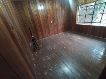 VENTA DE CASA 3 PISOS + AZOTEA EN URB. EL TREBOL AZUL - SAN JUAN DE MIRAFLORES