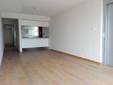 DEPARTAMENTO EN VENTA CON VISTA A LA CALLE 3 DORMITORIOS Y 180M2 EN MIRAFLORES