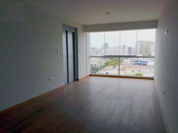 DEPARTAMENTO EN VENTA CON VISTA A LA CALLE 3 DORMITORIOS Y 180M2 EN MIRAFLORES